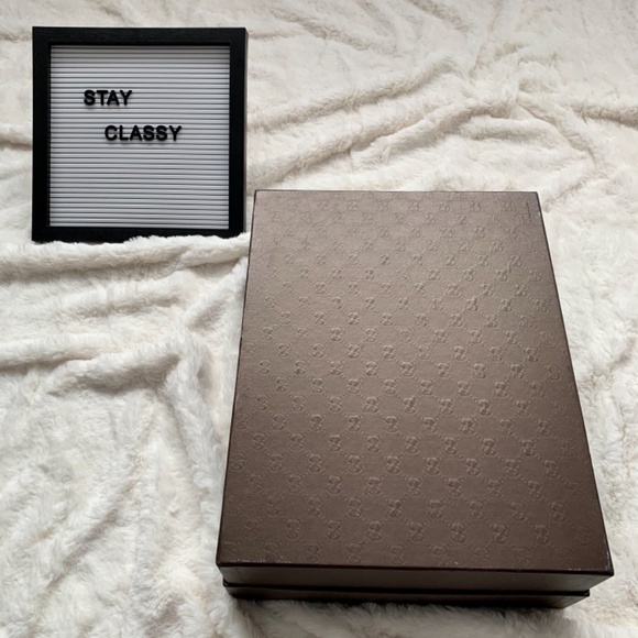 Authentic Gucci Gift Storage Box - Picture 8 of 9